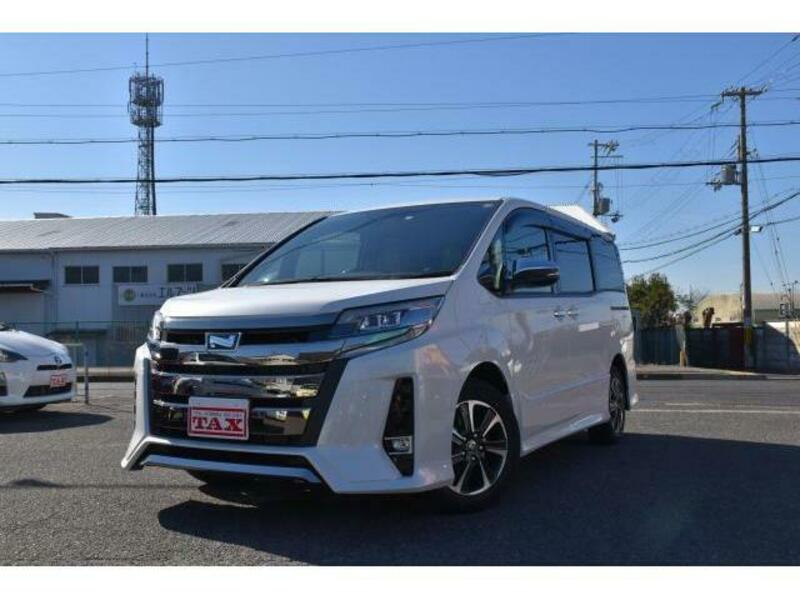 Toyota Noah 2021